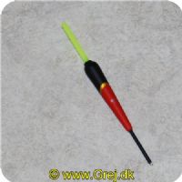 2TR5G - Penne flåd 2.5gr Rød/sort med top i gul eller rød 14cm 
Toppen kan skiftes ud med et knæklys