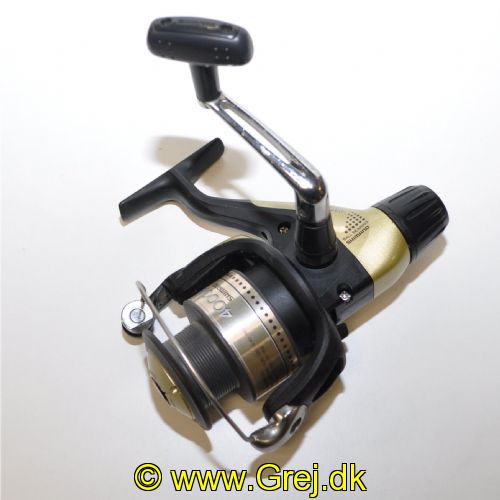 022255074346 - Shimano Hyperloop 4000 RB<LI>Dyna-Balance system<LI>Super stopper I<LI>Oversized Power Roller<LI>Gear Ratio 4.6:1<LI>Vægt 330 gram<LI>Kugleleje 1<LI>Linekapasitet 0.25/260 - 0.30/180 - 0.35/130 - 0.40/100