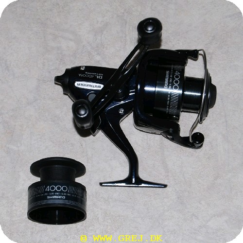 022255117678 - Shimano Baitrunner DL 4000FA - Frontbremse<LI>3 lukkede rustfri kuglelejer<LI>1 rulleleje<LI>Varispeed<LI>Dobbelt håndtag<LI>Ekstra spole