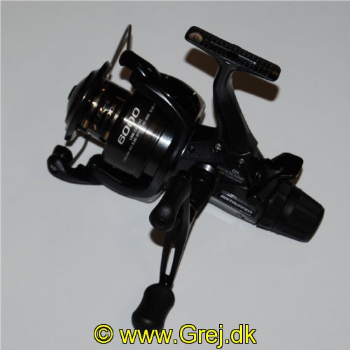 022255188524 - Shimano Baitrunner DL 6000RB - Bagbremse<LI>3 lukkede rustfri kuglelejer<LI>1 rulleleje<LI>Varispeed<LI>Dobbelt håndtag<LI>Ekstra spole