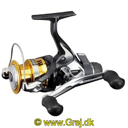 022255211482 - Sahara 3000SS DH HR-R - Gear: 6.2:1 - 0,16mm/170m - Lejer: 3+1 - Vægt: 335g - Bagbremse.<BR>
Hjulet er udstyret med tre lukkede kuglelejer i rustfrit stål og et rulleleje, multi-disc hækmonteret bremsesystem samt fightin drag-system for nem justering af bremse-indstilling, mens du fisker.
Den koldpressede aluminiumsspole har AR-C linekontrol - egnet til både monofil og flettet line - og Varispeed lineoplæg, der forhindrer tynde monofil og fletliner i at blive klemt ned under hårde belastninger.