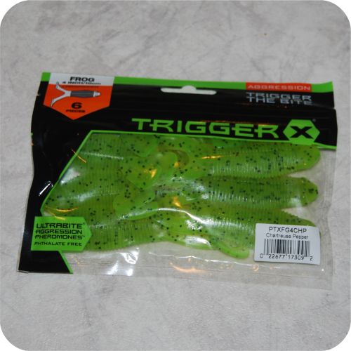 022677173092 - Frog (Frø) - 10cm - 6 stk. - Chartreuse Pepper - PTXFG4CHP
<BR>
<BR>
Trigger X Frog er et hit til overflade-fiskeri med sin saksesparkende bevægelse i fuld fart.<BR>
<BR>
Den langstrakte krop og de korte ben giver den afgørende balance. der skal til for at give bid. mens vægt og form gør det muligt med lange kast.