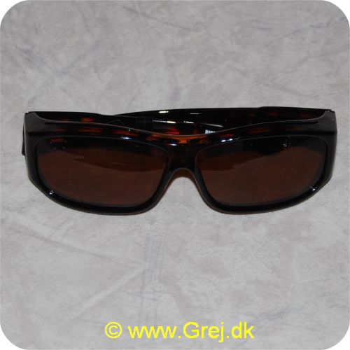 022677181530 - Rapala Fit Over - Slim Fit solbriller til brug over briller - Polarized - RVG-097B - Comfort Ventilation