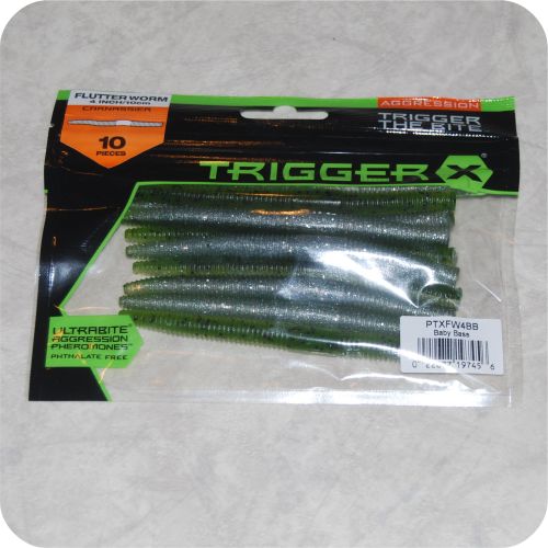 022677197456 - Flutter Worm - 10cm - Baby Bass (Grøn med sorte nister) - PTXFW4BB<BR><BR>Med sin langsomme basken og horisontalt synkende bevægelse passer denne orm perfekt til Texas rig fiskeri.<BR><BR>Rig med minimal vægt for optimal bevægelse og lad Ultrabite Aggression feromonerne gøre deres arbejde og "Trigger the Bite".<BR><BR>Fås ensfarvet eller flerfarvet fra top til bund.