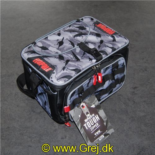 022677312385 - Rapala LureCamo Tackle Bag Lite<BR>
<BR>
Udstyrstaske i høj kvalitet. Vandtæt, kraftig taske - Let at have med rundt. Størrelse Lille.
<BR><BR>
<LI>Vandtær Rapala Lure Camo udstyrstaske</LI>
<LI>EVA vandtæt bund</LI>
<LI>Grejboks kan fastspændes på toplåget</LI>
<LI>Dobbelt frontlomme med væktøjsfæste, D-ringe og flere indvendige lommer</LI>
<LI>YKK lynlåse</LI>