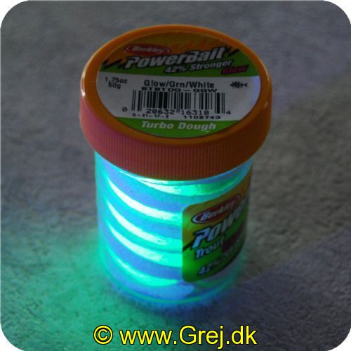 028632163184 - PowerBait med glimmer - GREEN / WHITE - GLOW 42% stærkere
Billedet nr.2 er taget med UV-lygte.