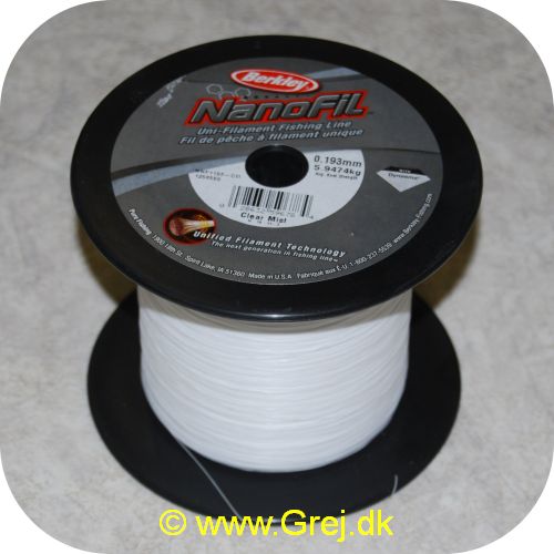 028632596784 - Nanofil Uni-Filament Fiskeline - 0.193 mm - Knudestyrke: 5.947 kg - Vælg antal meter - Clear Mist Nanofilline er hverken monofilline eller fletline men en ny generation af fiskeliner fra Berkley - Det er den længst kastende line nogensinde - Linen er flettet men glat som nylonline og optager derfor minimal vand og iser derfor ikke så let til - Linen er opgivet i knudestyrke og ikke i linestyrke - Det er derfor vigtigt. at du bruger de helt rigtige lineknuder - der er 1800 meter i en hel spole