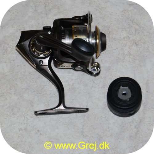 036282945821 - ABU Garcia Cardinal SX5 - Gear Ratio: 5.2:1 - 6 lejer - Max Drag: 6.4LB - Til UL stang - Linekap.: Mono 0.18mm/100m - Fletline: 0.10mm/150m