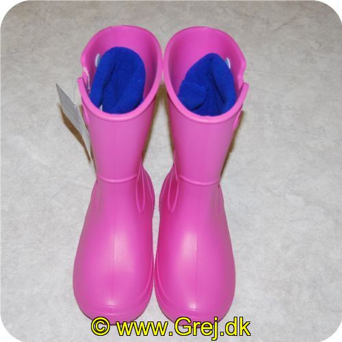 2010000000434 - Super Light Børne Støvler str. 34-35 - Pink 
Letvægts støvler fremstillet i EVA materiale. Der gør dem meget lette og varme - beskytter mod lave temperaturer. - Indersokken kan vaskes.