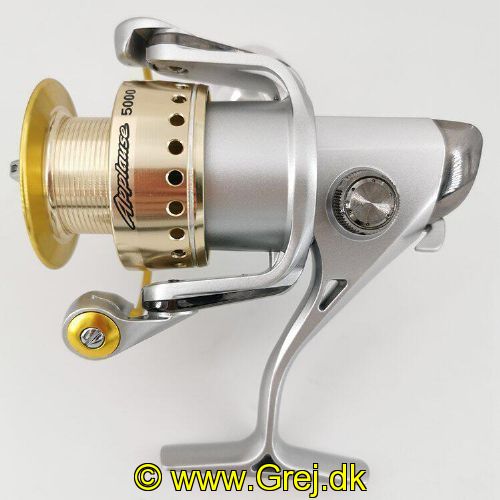 300-850050 - Ryobi Applause 5000<BR>
<LI>5 kuglelejer</LI>
<LI>Vægt: 320 gram</LI>
<LI>Gear: 5.0:1</LI>
<LI>Max drag power: 5,0 kg.</LI>
<LI>Line kapasitet: 0,285mm = 295m. / 0,33mm = 220m. / 0,37mm = 175m.</LI>
<LI>V-Sharped rotor arm</LI>
<LI>V-Sharped large spool</LI>
<LI>Full metal construction</LI>
<LI>New rotary flat oscillation</LI>