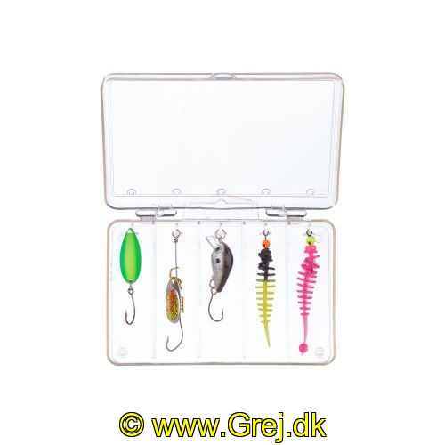 4005652829364 - Trout Attack, sortiment at endegrej - Farve:Mix 2 - 001 6078 200<br>Our trout baits in the practical accessory box with Euro hanger. As with the Trout Collectors, there are also four different mixes to ensure the angler has the most effective colours at hand for every situation on the water. Contents: 1 Catcher Spoon 2g, 1 Trout Crank hardbait 3cm/2g, 1 Colonel Spinner with single hook, 3g, 1 Trout Collector 5cm with garlic flavour, ready mounted on hook (size 8) with 0.45g tungsten head, 1 Trout Collector Pinball 5cm with garlic flavour ready mounted on hook (size 8) with 0.73g tungsten head.