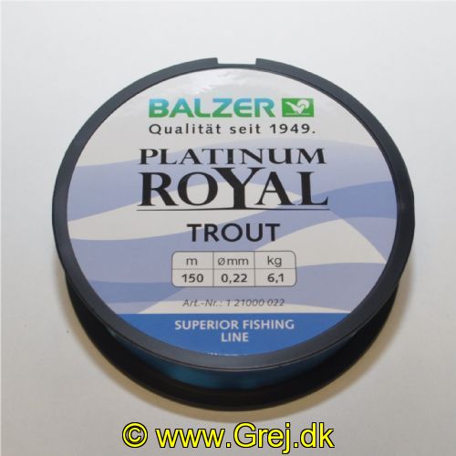 4005652831947 - Platinum Royal ørred line - Rullekapacitet:150M. - Brudstyrke:6.1kg. - Farve:Blå - 001 2100 022<br>When fishing for trout, opinions differ as to whether a braided or monofilament line is the better choice. That’s why we now offer a monofilament line specially suited for fishing with spoons and Trout Collectors. In winter when the temperature drops below zero, it is next to impossible to fish with braided lines, because they soak up the water and freeze. Stateof-the-art polymers in the lines lends both excellent suppleness and high abrasion resistance. For a monofilament, the line has surprisingly little stretch. This line also features our anti-twisting system.