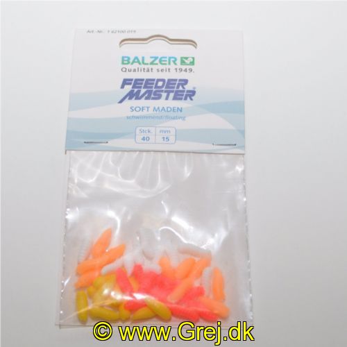 4005652839882 - Feedermaster, Soft Casters - 15mm. - Farve:Ass.mix - Baittype:Maggots - 001 6210 015<br>The bait is combined with natural bait on the hook. Thanks to their buoyancy they neutralise the dead weight of the hook and hence afford the genuine baits much more natural presentation. The bright-coloured maggots arouse the attention of the fish in cloudy waters. Very natural shape, 15 fletline, colours: yellow, orange, Japanese red and white. Content: 40 pieces, each colour 10 pieces.