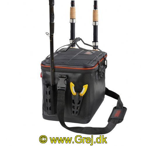4005652840260 - Shirasu ”Groyne” Carry-All taske med 3 stangholder og plier holder - Farve:Sort - 001 1937 009<br>This bag was actually developed specifically for spin fishing on groynes, but can be used universally. It is easy to transport, but offers a lot of storage space. It has 3 rod holders on the outside plus a holder for pliers. The dimensions of the bag have been chosen so that the following optional boxes fit exactly into the bag: 2 Shirasu artificial lure case 2-load (item. no. 1 83340/002). 3 Shirasu artificial lure case 1-load.