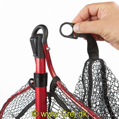 4005652841199 - Shirasu Shot Net, fjederpåvirket teleskop - Længde:155cm. - Farve:Rød - 001 8220 150<br>Many pike anglers have been waiting for this: Our Shot Gun landing net now in XL format! Thanks to the special retaining clip, the net does not hang on the ground during transport. The landing net can be controlled with one hand during play. During fishing it is fastened with the help of the belt-clip folded onto the belt. Take the landing net out of the belt during play, the top is folded out by means of a simple movement of the hand. You push a button and the landing shoot net slides out to its full length automatically by means of a spring mechanism. With a rubberised net!