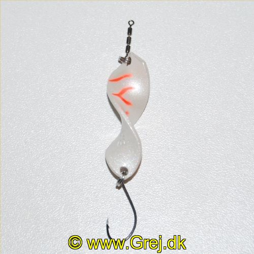4005652859989 - Pro Staff Series Shooter Spoon - 40mm. - Vægt:6g. - Farve:Albino, UV - 001 6041 201<br>This spoon is a real highlight: its unique propeller shape makes it turn on its own axis at the slightest pull, which drives the trout absolutely crazy. In our numerous tests, the Shooter also lured completely passive fish to bite. As it can be used extremely slowly, it is also a top spoon for winter fishing. The front and back of each spoon have contrasting colours which create a unique play of colours when turned. Each spoon features a micro triple swivel that safely prevents line twist. Can be thrown very far.