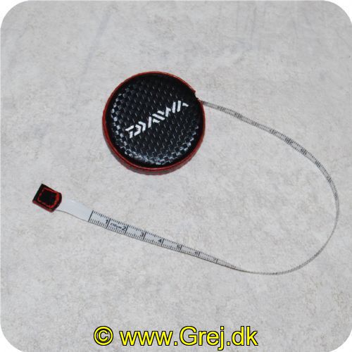 4027093409318 - Daiwa - 150 cm med automatisk oprul funktion
<LI>Fjederbelastet optrækkeligt målebånd</LI>
<LI>Nemt at opbevare og bruge</LI>
<LI>Måler op til 150 cm</LI>
<LI>Store. letlæselige tal</LI>
<LI>Stiger med én cm/in</LI>
<LI>Ikke-reflektiv overflade = gode fiske-billeder!</LI>

