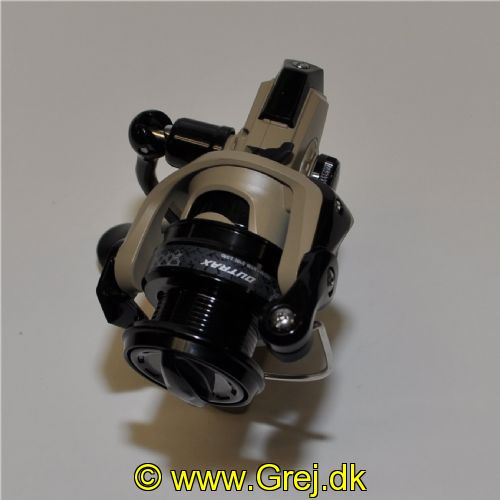 4718947127129 - Okuma Outrax 1000SGA - 1+1 lejer - Gear Ratio: 4.8:1 - Linekap.: 0.20mm/140m