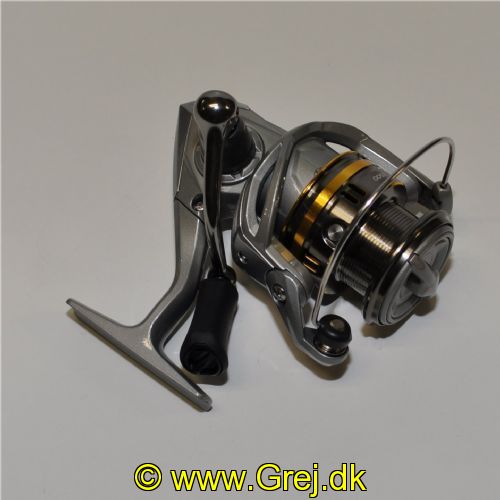 4718947128102 - Okuma Avenger AV-2500B - 4+1 lejer - Gear Ratio: 5.3:1 - Linekap.: 0.25mm/165m