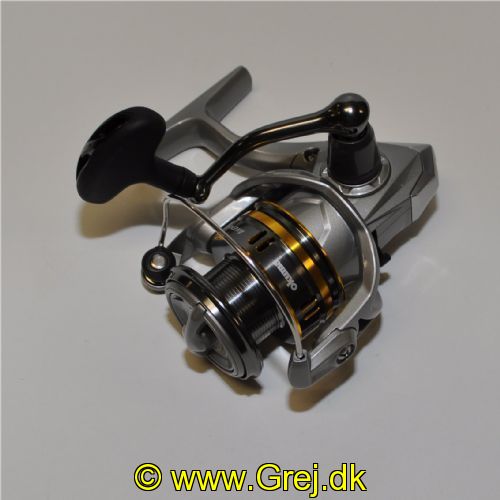 4718947128119 - Okuma Avenger AV-3000B - 4+1 lejer - Gear Ratio: 5.3:1 - Linekap.: 0.25mm/200m