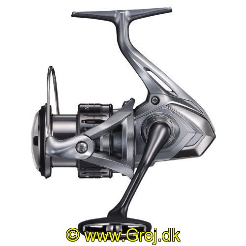 4969363043122 - Shimano Nasci 500 FC - Gear Ratio 5.6:1 - Linekapacitet 0.20mm/110m - Leje 4+1<BR>
Det første Shimano hjul i P4-segmentet med Hagane komponenter og teknologi. som allerede er kendt fra andre Shimano hjul-serier; CoreProtect mod indtrængende vand. G-Free-Body for bedre balance og det fremragende X-Ship system. tilbyder den bedste kvalitet til en utrolig pris.Der findes næsten en størrelse til rådighed for alle fiskearter.Sort lakering med kontrast i sølv og guld afrunder den samlede pakke og medvirker til. at også hjulets ydre stråler.Af øvrige lækre detaljer kan her nævnes:Lukkede kuglelejer i rustfrit stålHjulhus i XGT-7 grafitEnkeltkurbel i aluminiumIndarbejdet bøjlearmVandtæt bremseRigid Support bremseSuper Stopper II