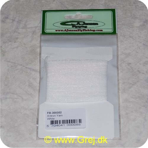 5704041000085 - Antron Yarn    White