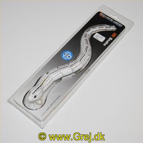 5706301635143 - Savage Gear REAL 3D Snake - 30 cm - 57 g - Floating - 07-White Snake (Snog)<BR><BR>
En meget naturtro overfladeagn er blevet til ved brug af 3D scan af en slange. Denne Wobbler adskiller sig fuldstændig fra andre.  Når du laver et spinnestop stiger slangen til overfladen igen hvor man nemt kan give små ryk. 