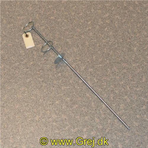 5707461472999 - Metal stangholder 60 cm lang - Med 2 runde ringe og begefter plade til at stoppe stangen med så den ikke går helt ned mod jorden.