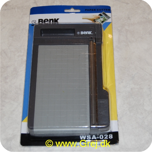 7340004628941 - A5 Papirskære med opbevarings boks