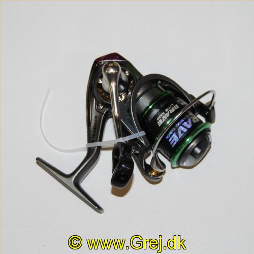 8054393135674 - Trabucco Brave Lite 1000 spinnehjul - 6+1 lejer - Gear Ratio: 5.2:1