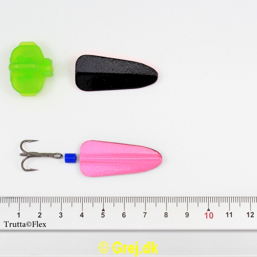 8710 - Trutta Flex  - 10 gram - Sort/Pink - En nyhed indenfor individuel designet fiskegrej.Du kan simpelthen BøJE Trutta Flex så den får den perfekte gang i vandet.Trutta Flex bliver dermed totalt uimodståelig for de kendte sportsfisk som f.eks. laks. havørred og hornfisk.Suveræn til Put & Take.