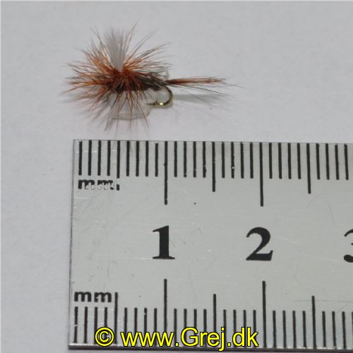 DRY0221 - Adams Parashute - Str.18<br>