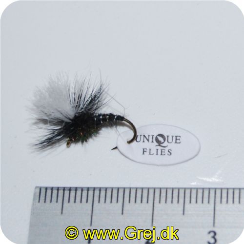 FL44004 - Unique Flies UF Klinkhammer Black  - krogstr. 12 - Sort/hvid - Nr 4 og 8 er den samme blot med forskellige krogstørrelser