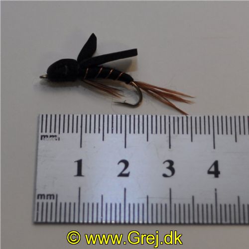 PAR0133 - Long Shank - Foam Emerger Black - Farve: Sort - Str. : 10