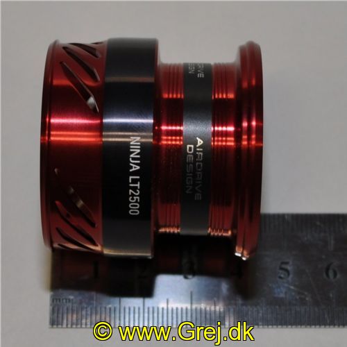 SPOLNINLT2500 - Ekstra spole til Daiwa Ninja LT 3000D-C (Forbremse hjul) - Passer også til mange andre modeller (Denne farve er fra model 23)