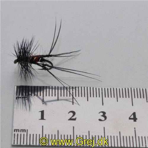 UF0450 - Black/red hopper – Str: 12